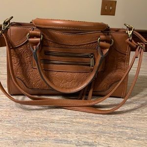 Brown leather handbag or shoulder bag with 4 sections inside